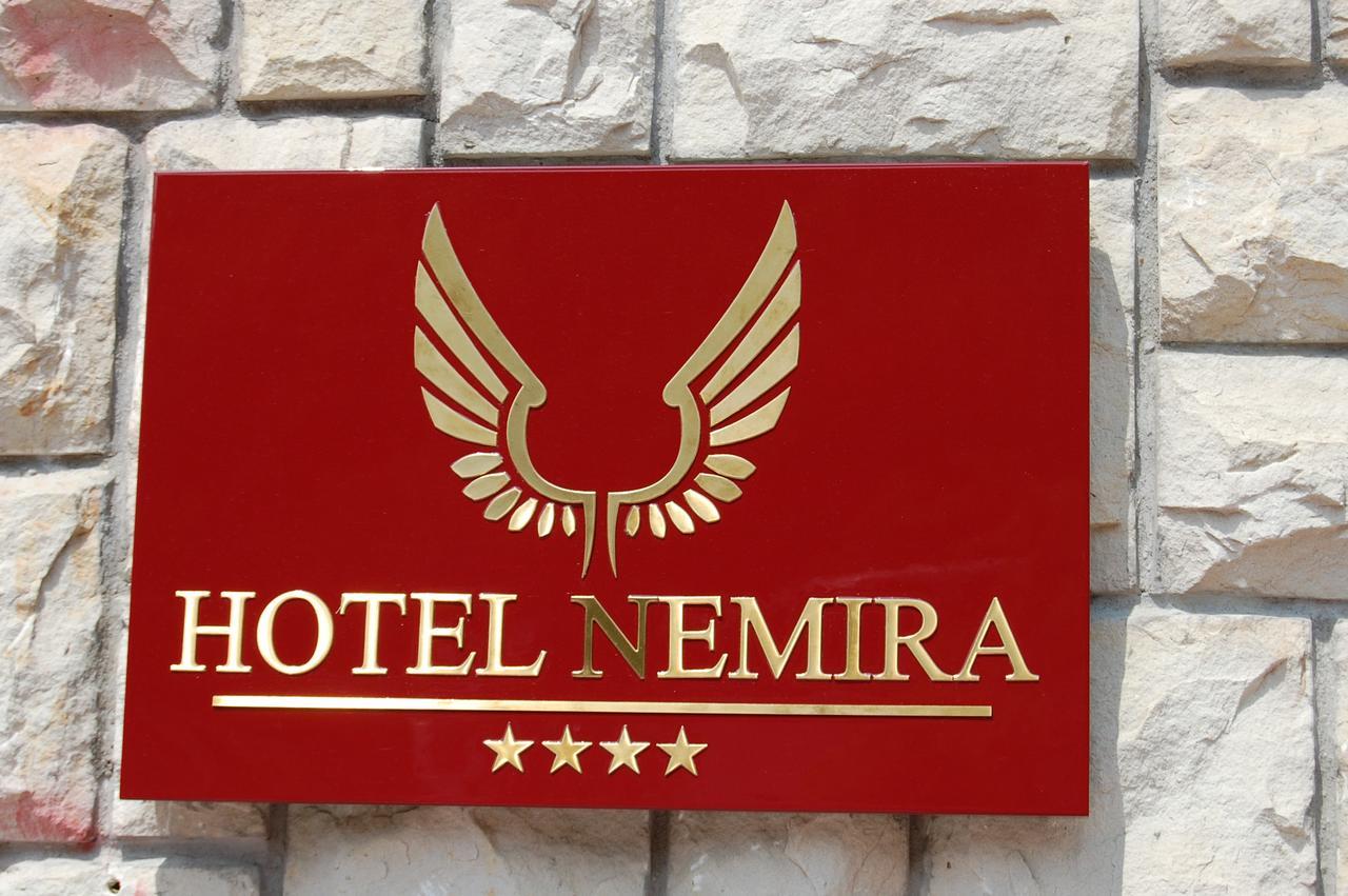 Hotel Nemira 斯兰默多瓦 外观 照片