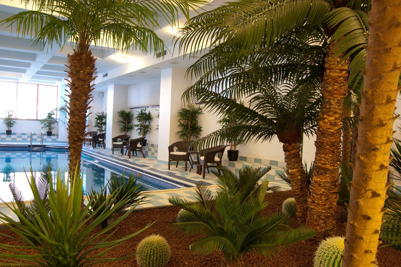 Hotel Nemira 斯兰默多瓦 外观 照片
