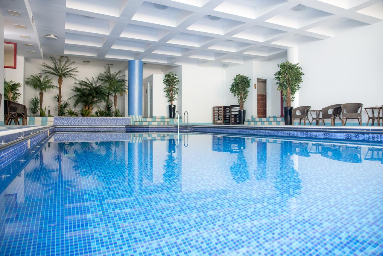 Hotel Nemira 斯兰默多瓦 外观 照片