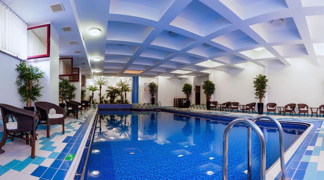 Hotel Nemira 斯兰默多瓦 外观 照片